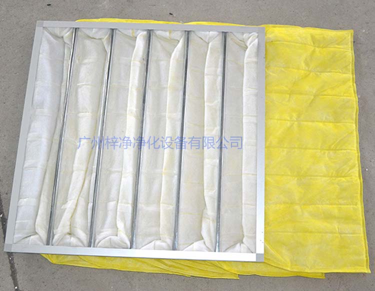 F8級袋式中效過濾器常用于凈化空調(diào)中級過濾。 F8級袋式中效過濾器常用于凈化空調(diào)中級過濾。